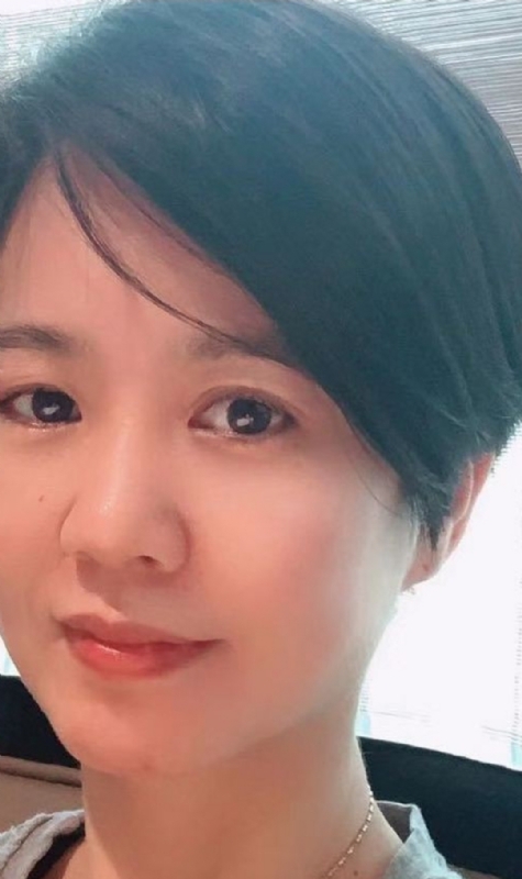 琪琪的第一张照片--香港闪婚服务中心