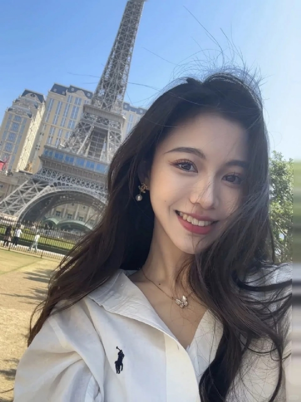 Anna的第一张照片--香港闪婚服务中心