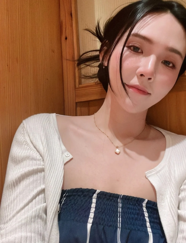 lina的第一张照片--香港闪婚服务中心