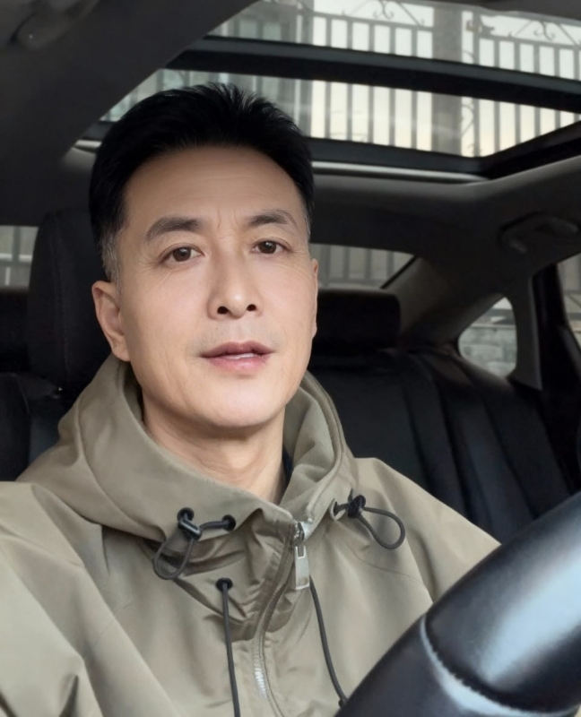 阿文的第一张照片--香港闪婚服务中心