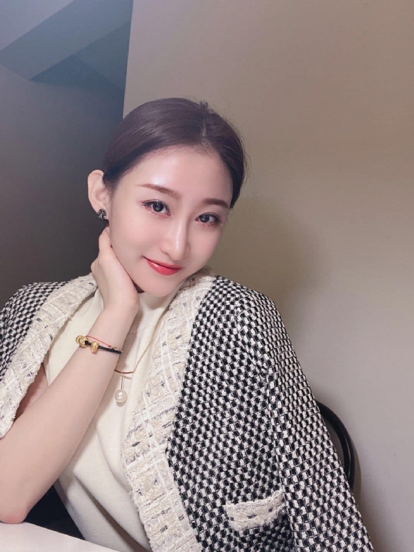 袁梓怡的第二张照片--香港闪婚服务中心